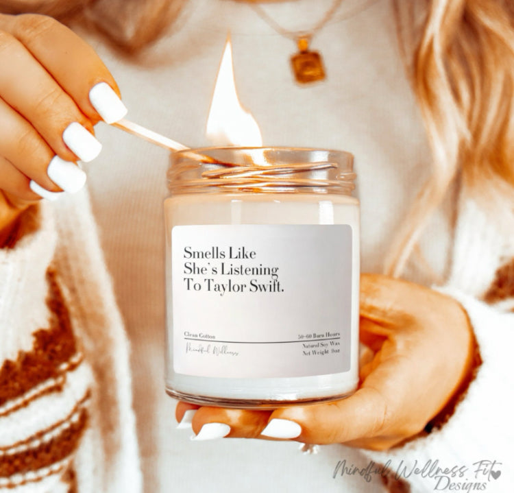 Smells Like She's Listening To Taylor Swift Scented Soy Candle, Swiftie Candle, Friendship Gift, Music Lover Gift Swift Candle, Gift for Her